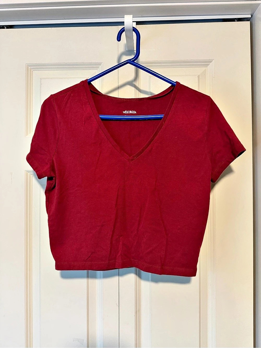 Wild Fable V-Neck Short Sleeve Top in Red XL